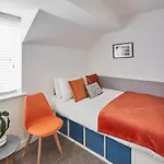Host & Stay - Garden Cottage