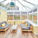 Host & Stay - Garden Cottage