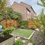 Host & Stay - Garden Cottage