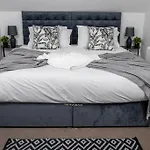 Durham, Contractors, Free Parking - Modern Flat