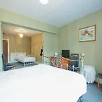 Oyo Seven Stars Inn