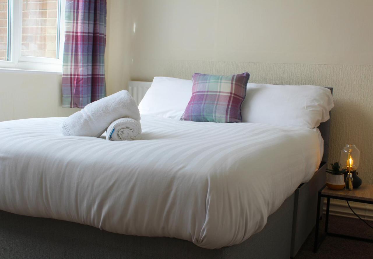 Luke - Cheveley Park Apartment *