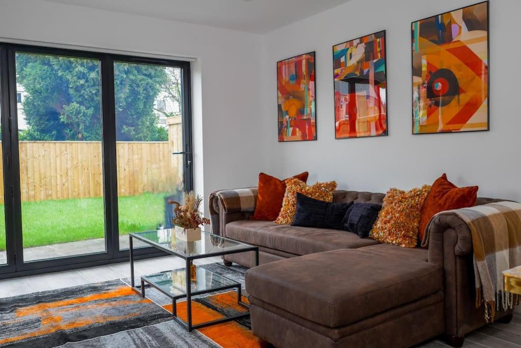 Apartment Free Parking, Contractors, Families - Long *