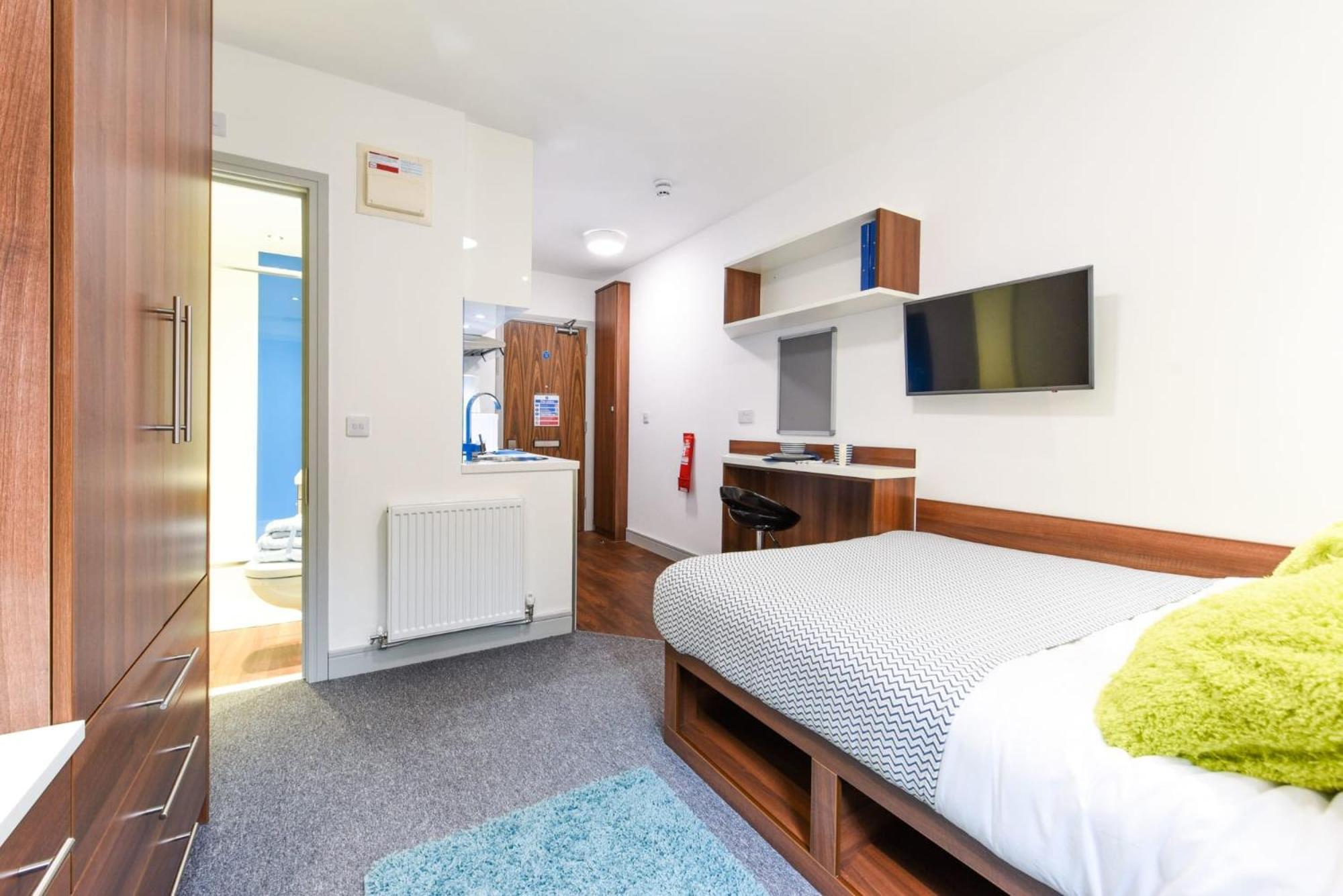For Students Only Elegant At Chapel Heights In Apartment