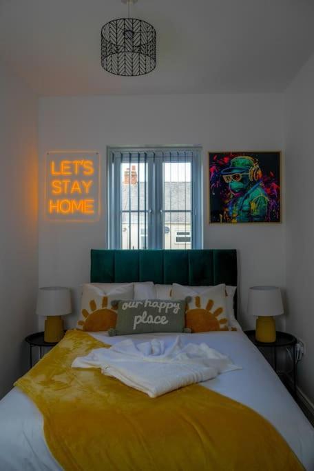 Free Parking, Families, Short - * Durham