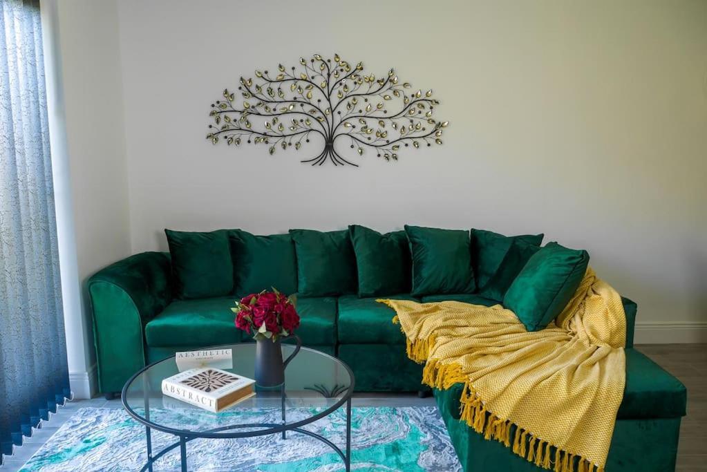 Free Parking, Families, Short - Apartment Durham