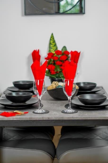 Apartment Flat - Contractors, Long Stays, Modern, Families