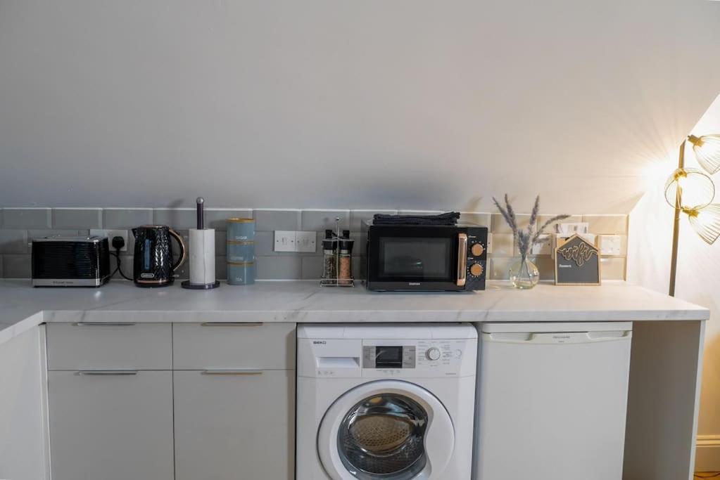 Durham, Contractors, Free Parking - Modern Flat *