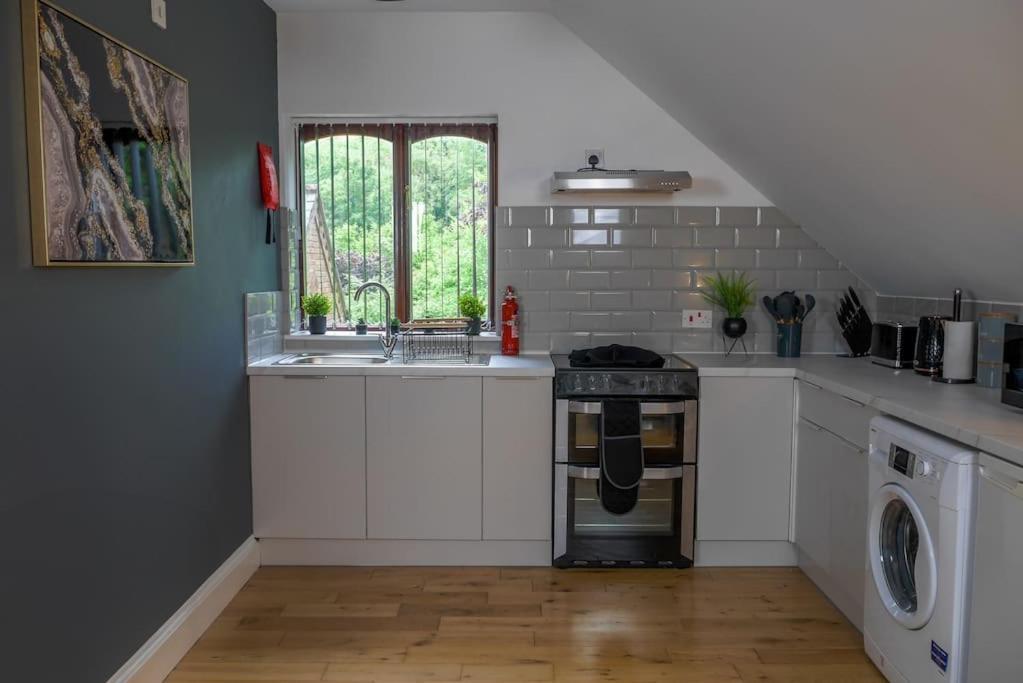 Durham, Contractors, Free Parking - Modern Flat Apartment