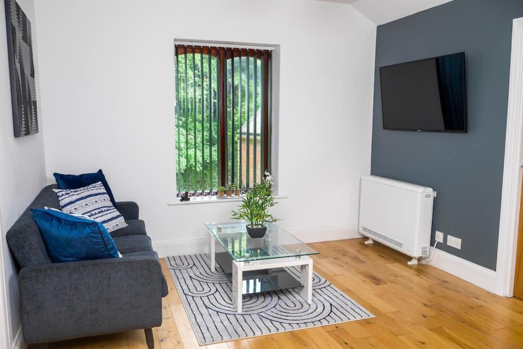Apartment Durham, Contractors, Free Parking - Modern Flat Durham