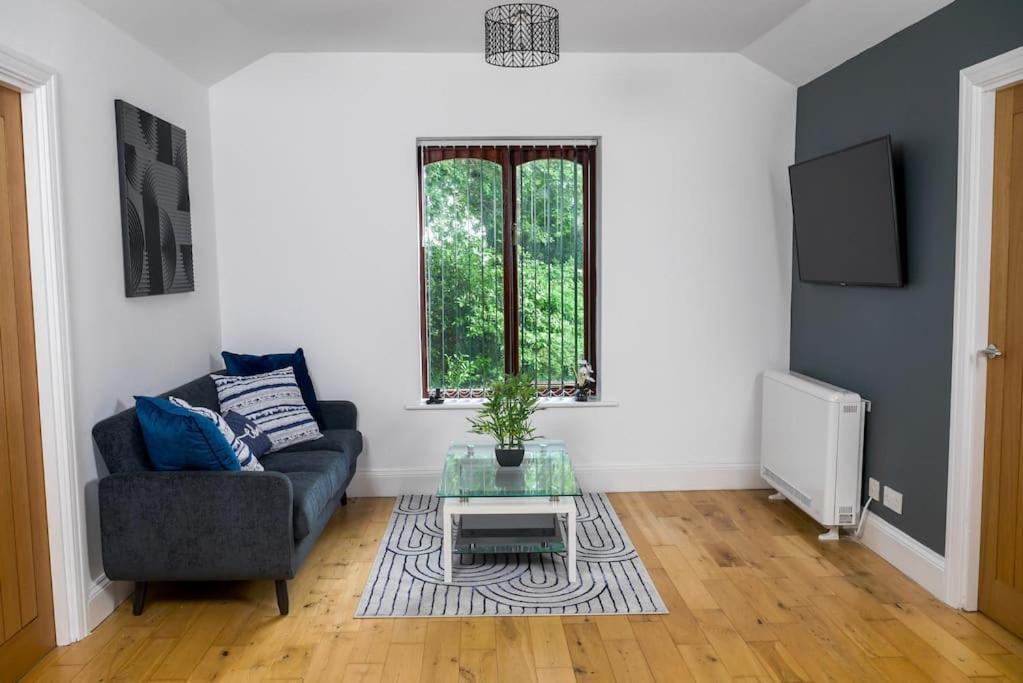 Durham, Contractors, Free Parking - Modern Flat Apartment Durham