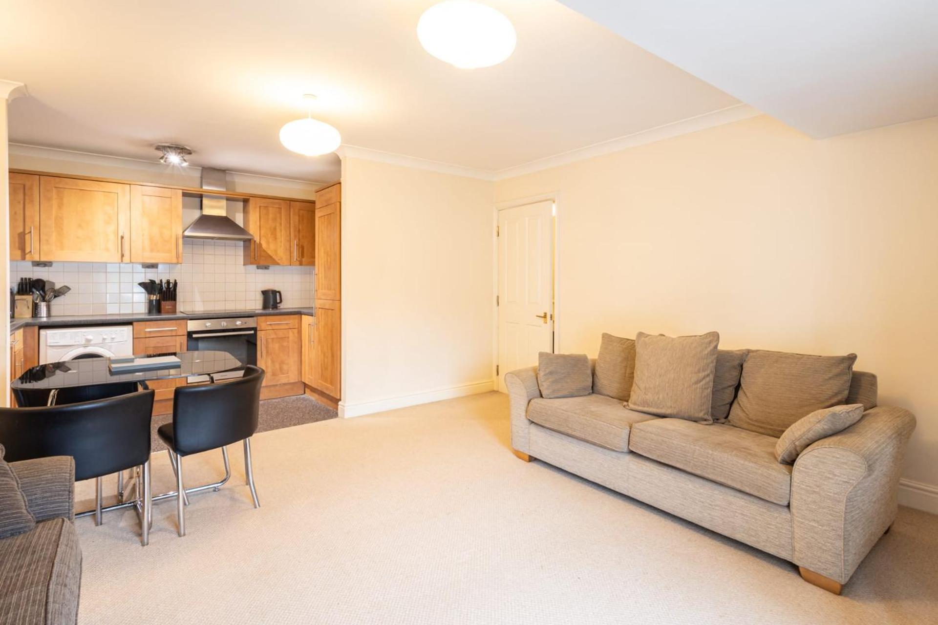 Host & - St Andrews Court Durham