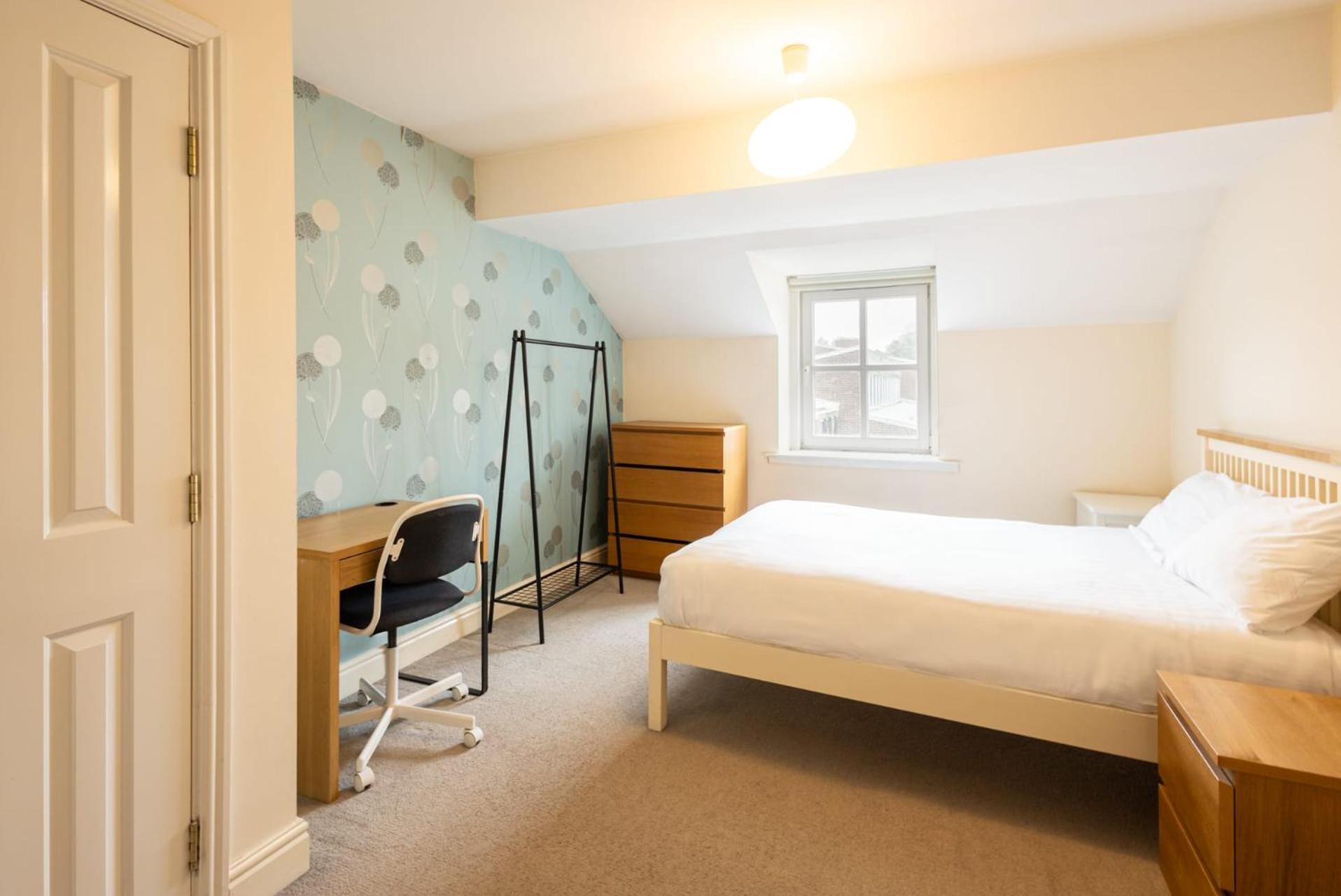 Host & - St Andrews Court Apartment Durham