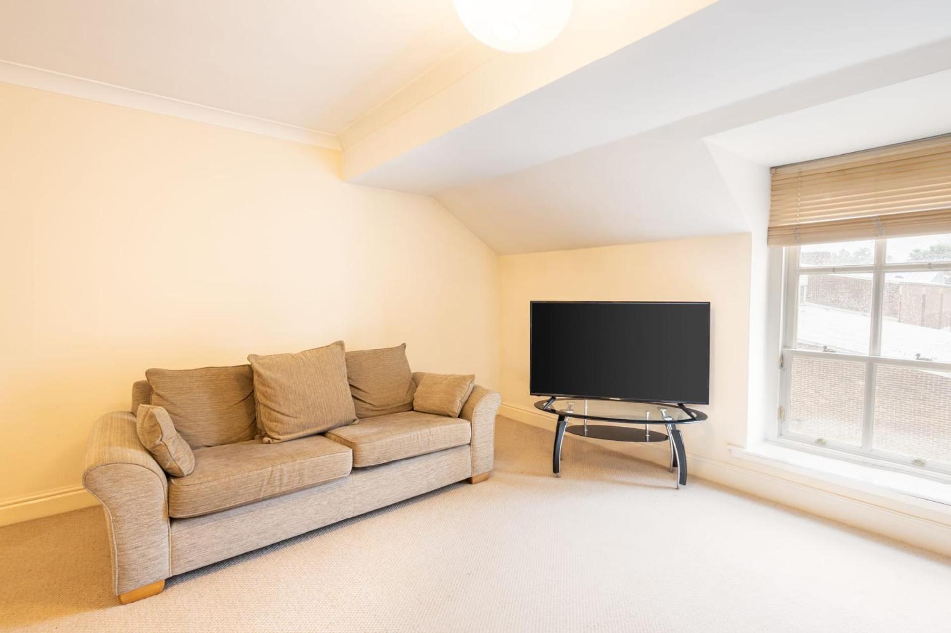Host & - St Andrews Court Apartment *