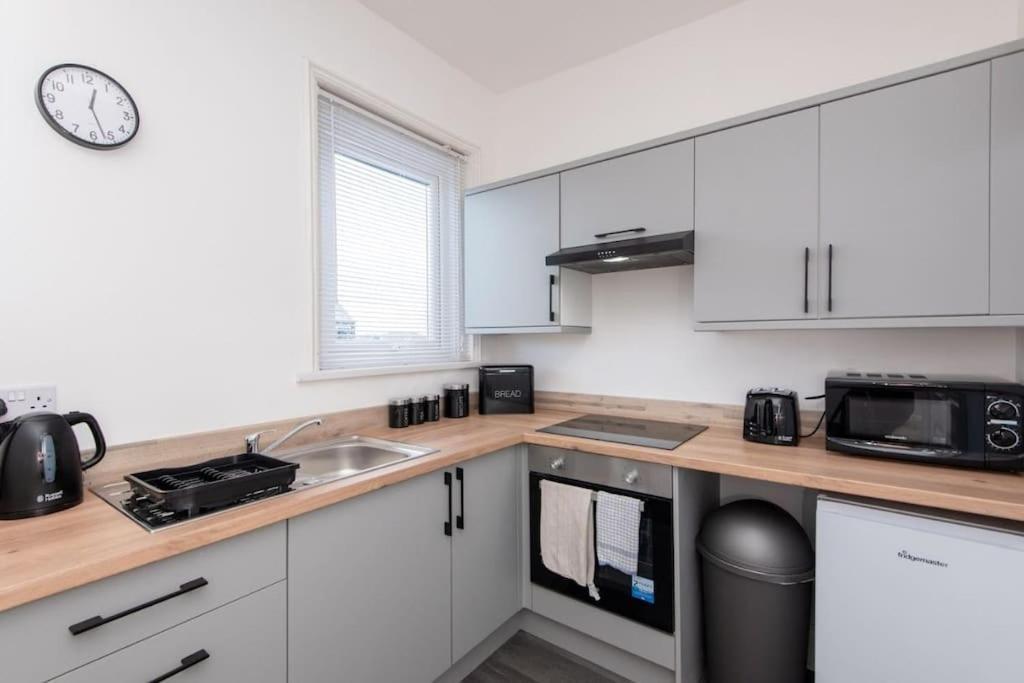 Brooklyn House- Two Separate Flats *