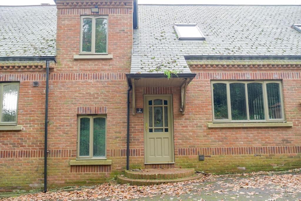 Luxury Mansion, Central, Perfect For Groups Apartment Durham