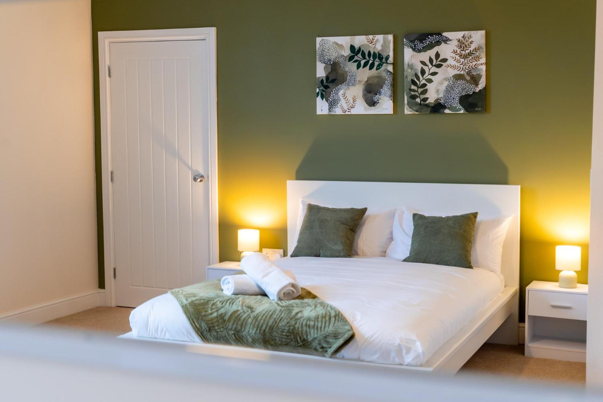 Heart Of Durham, Modern, Free Parking - Perfect For Families And Contractors Durham