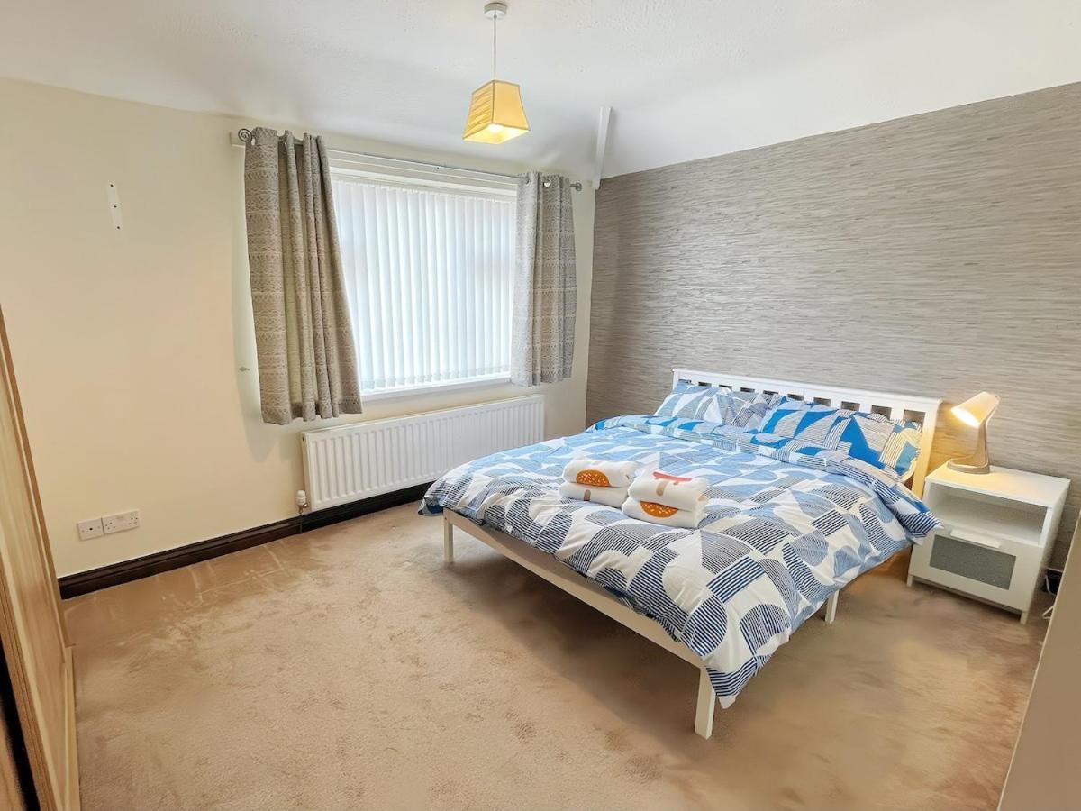 Entire 3 Bedroom House In Durham *