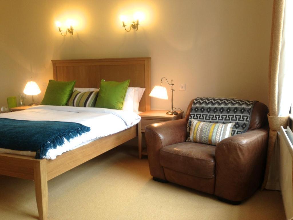 Sniperley Hall 3*